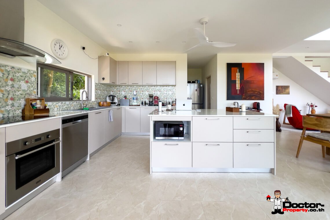 3 Bedroom Pool Villa with Partial Sea View in Bo Phut, Koh Samui – For Sale